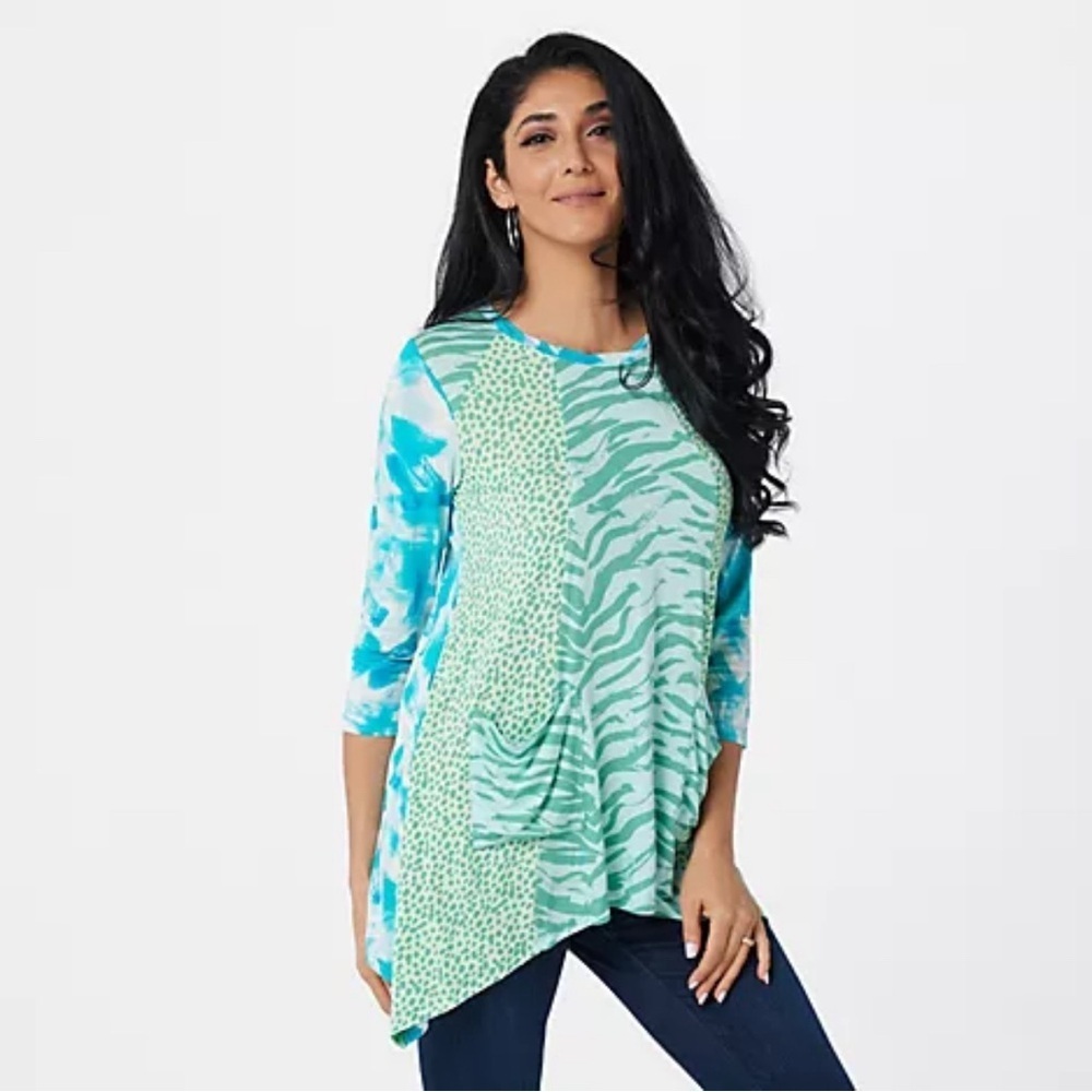LOGO by Lori Goldstein Small Mixed Animal Colorful Print Top with Sharkbite Hem